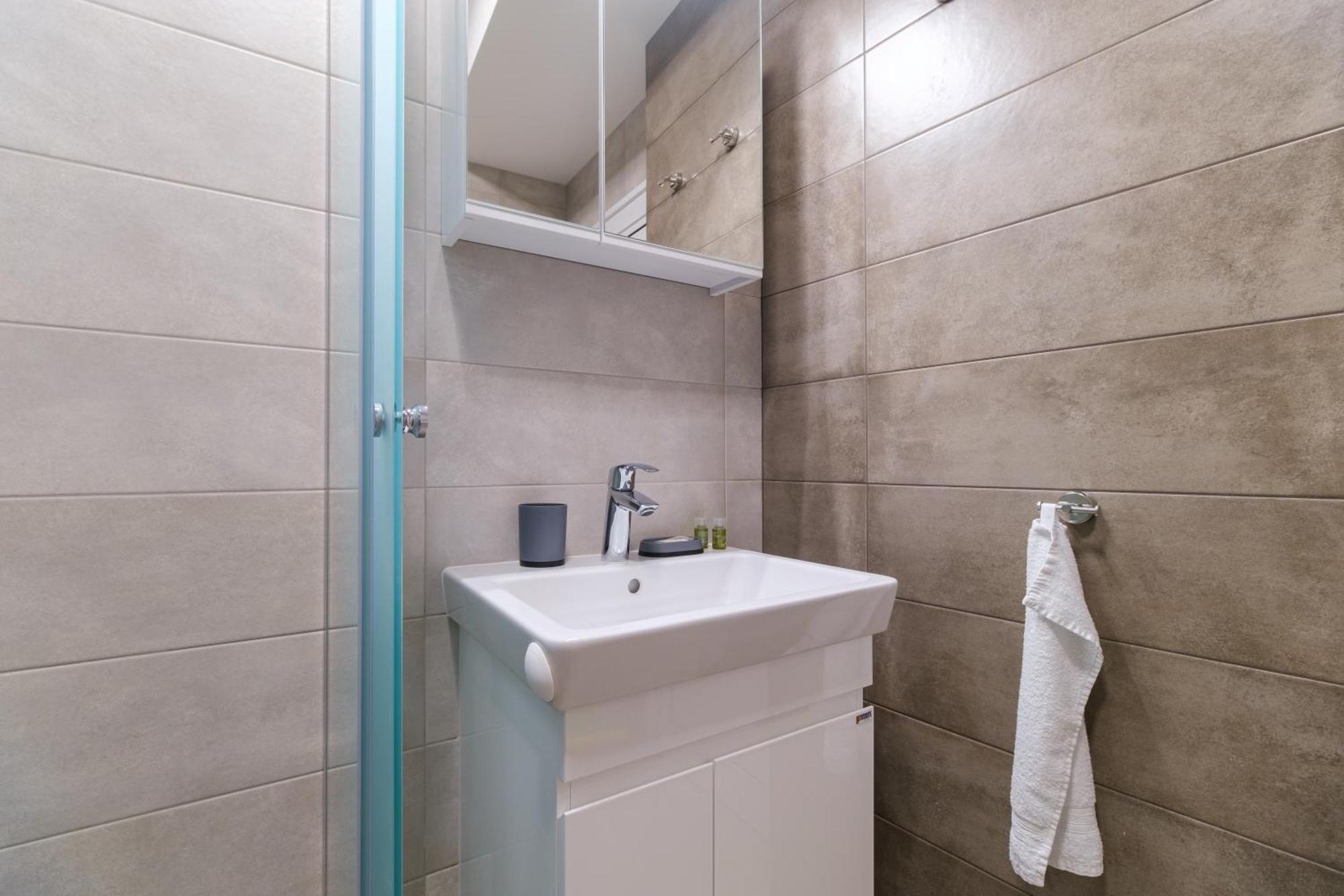 Modern 1-Bedroom Apartment With Free Parking Пловдив Экстерьер фото