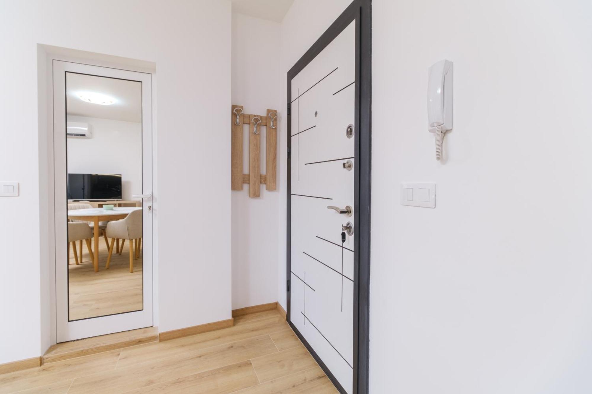 Modern 1-Bedroom Apartment With Free Parking Пловдив Экстерьер фото
